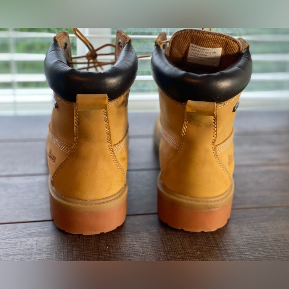 G H Bass & Co. Waterproof Leather Killington Boots - Picture 6 of 15